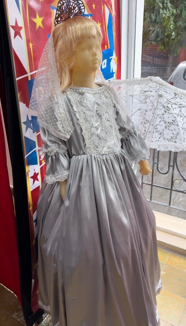 Producto - Dama antigua niña plateado