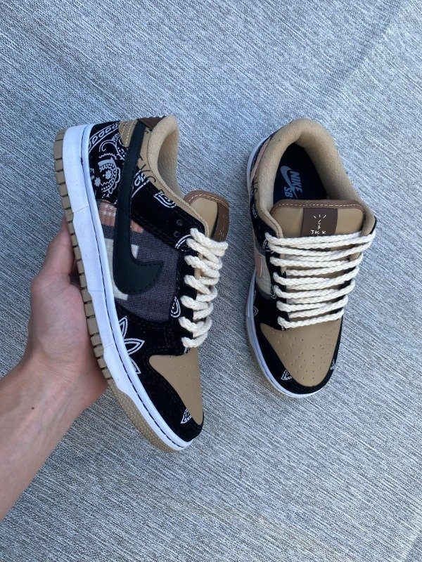 Producto - Dunk x Travis Scott 'Cactus Jack'
