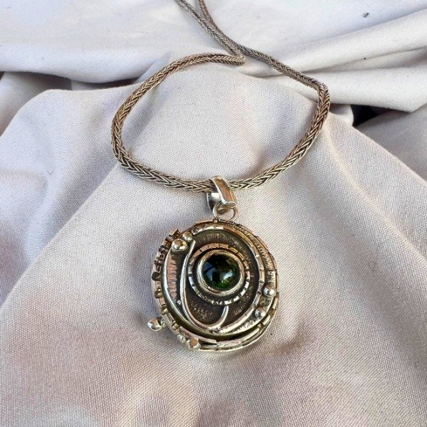 Producto - RELICARIO DE DISEÑO TURMALINA OJO DE GATO