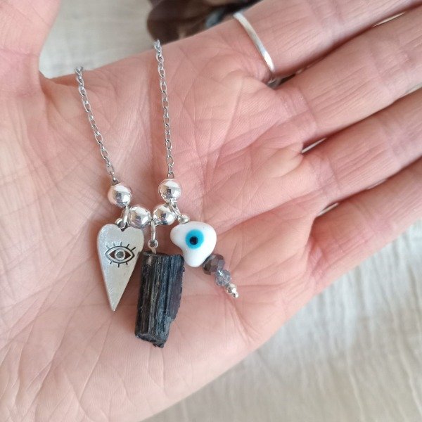 Producto - Collar de Turmalina negra y ojito