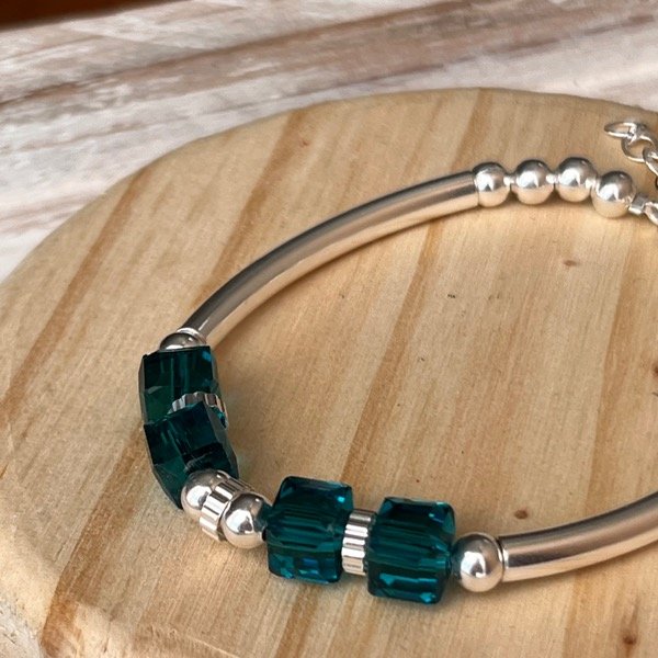 Producto - Pulsera Tubo cristal Checo cubo Verde (Plata 900)