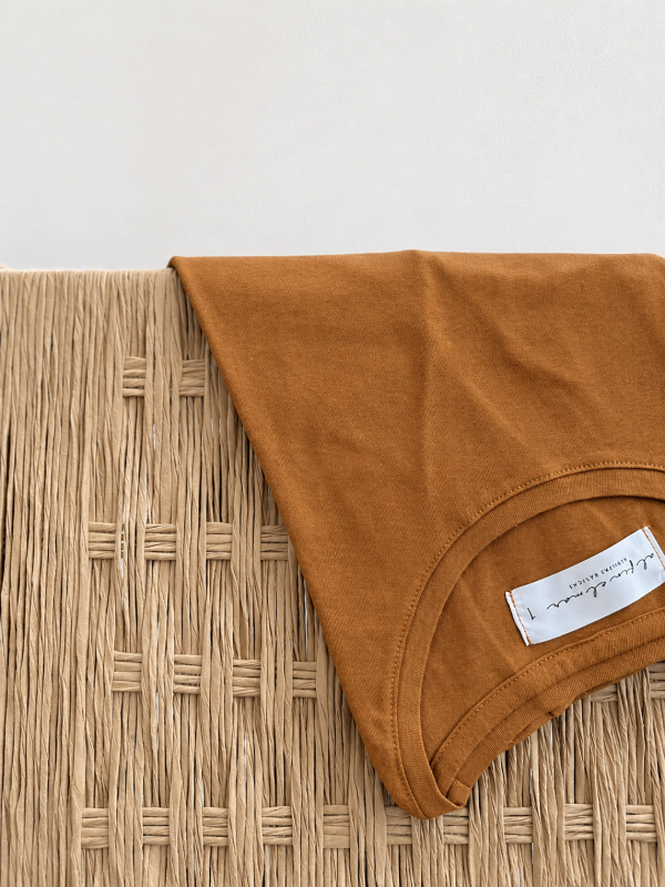 Producto - Mangas Largas Escote Redondo Caramelo