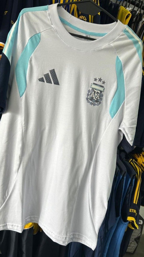 Producto - Remera entramiento AFA blanca