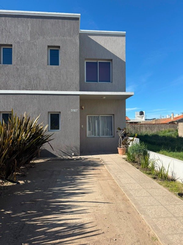 Producto - Duplex en venta en calle 34 entre 103 y 105 (Necochea) - 0