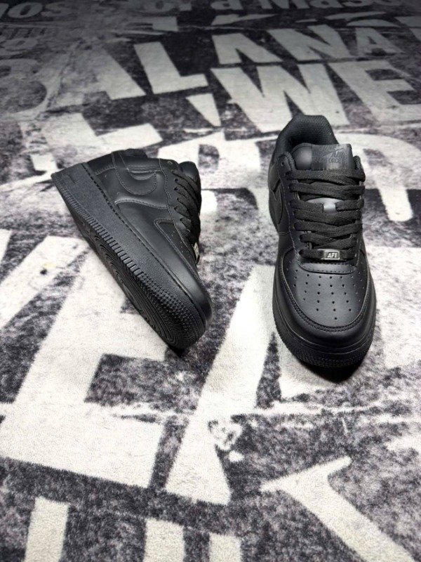 Producto - Air Force 1 "total black cuero" - 4