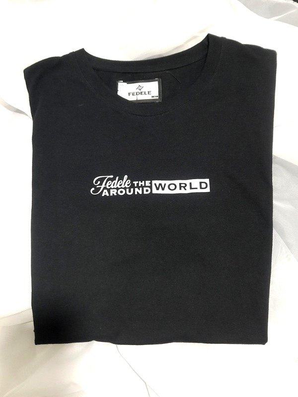 Producto - Remera estampada black talle M