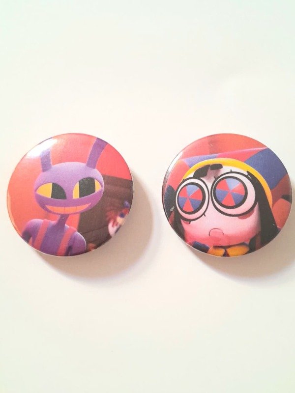 Producto - Pins Jax y Pomni