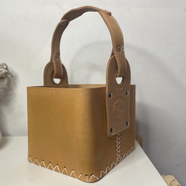 Producto - Matera cuadrada Cuero