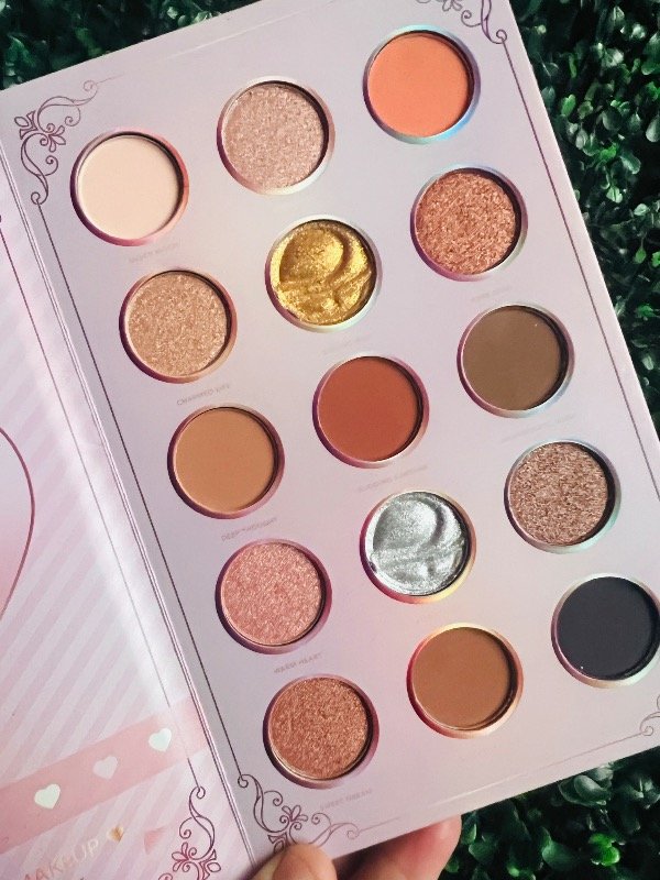 Producto - Paleta de sombras libro fashion moño rosa - 1