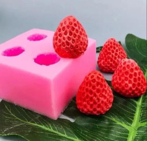 Producto - MOLDE SILICONA X4 FRUTILLAS 3D