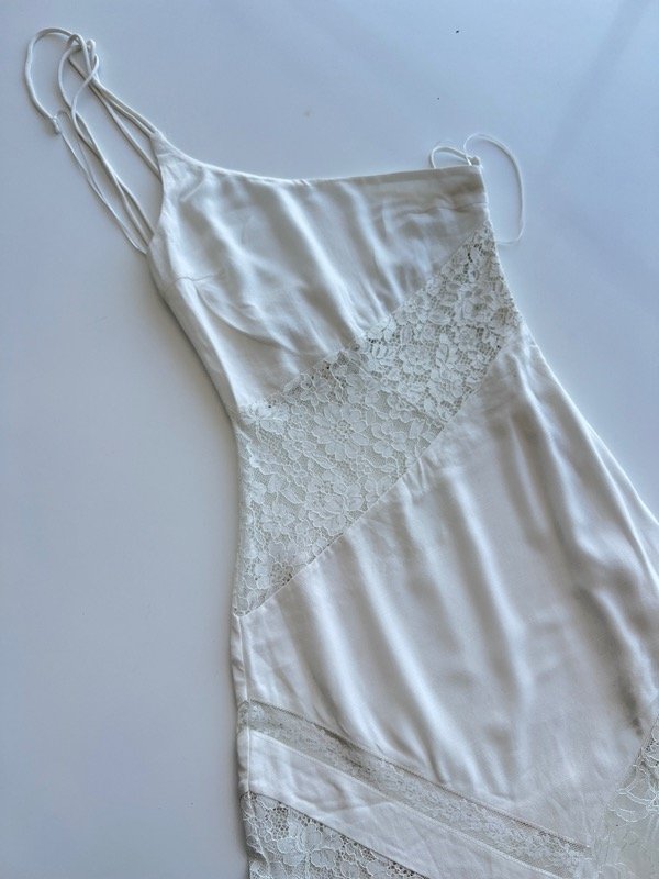 Producto - Vestido lino encaje Bershka Talle XS S