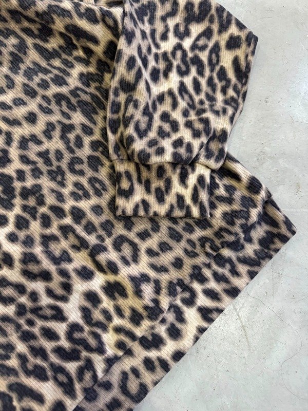 Producto - BUZO MEDIO CIERRE PRINT OVERSIZE - 9