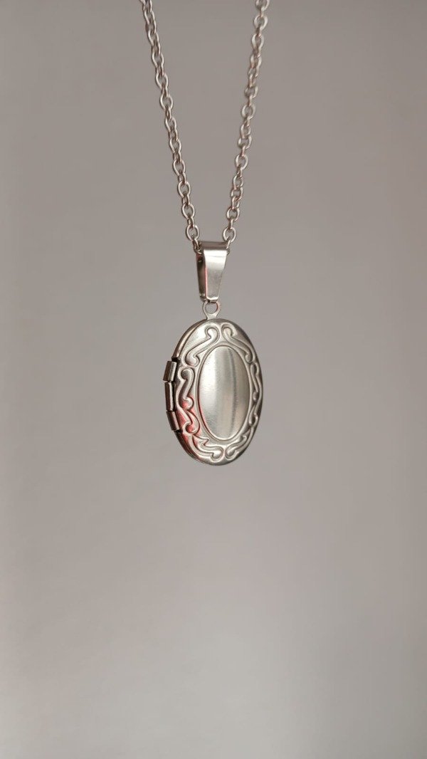 Producto - Relicario Charlotte plateado