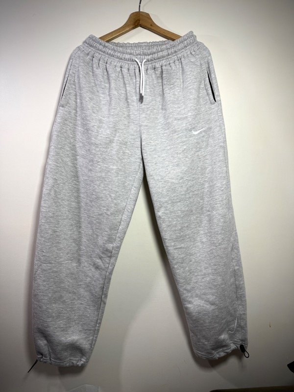 Producto - Pantalón Joggin Gris