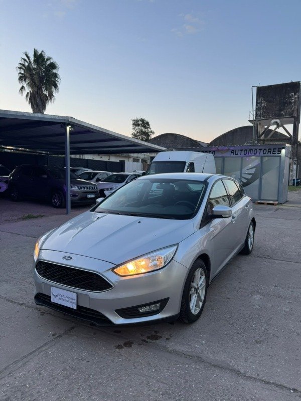 Ford Focus 1.6 S MT 2016 en venta – Centenario Automotores