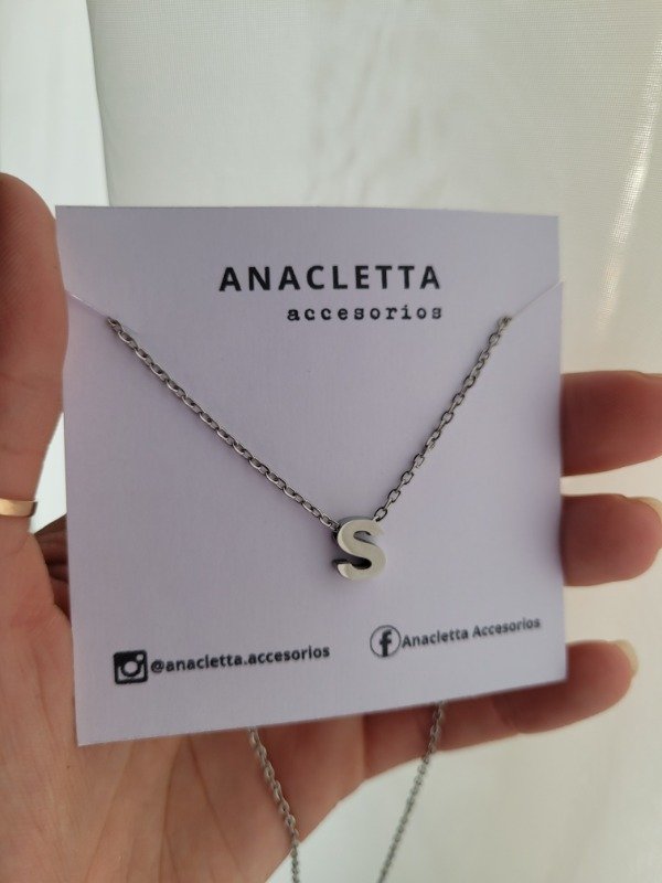 Producto - Gargantilla incial pasante S AQ