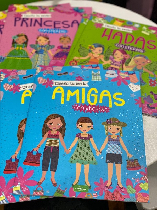 Producto - Librito Nenas para Vestir - 1