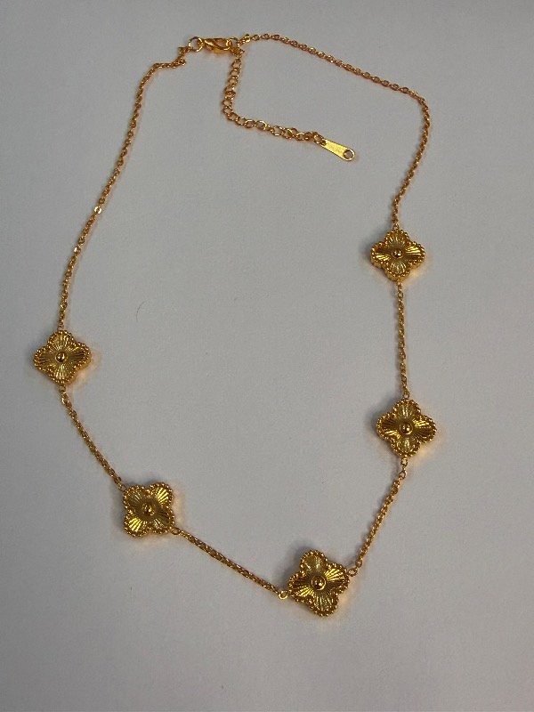 Producto - Collar acero dorado 5 treboles