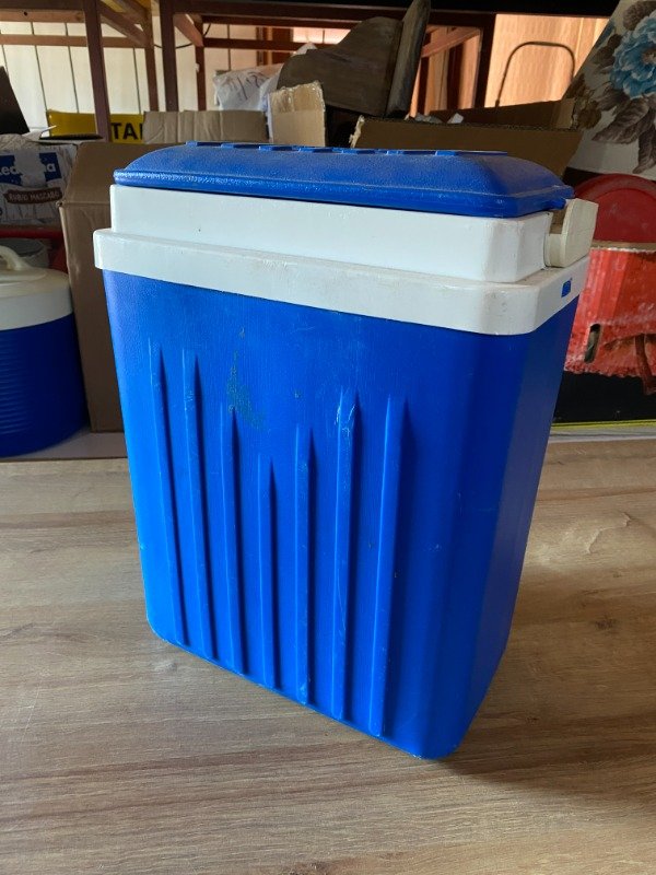 Producto - HELADERA CONSERVADORA PARA BOTELLAS HELATODO 31x18x40 #11425