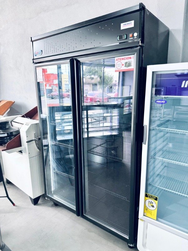 Producto - Heladera Exhibidora 2 Puertas Mt FRIDER Premium Black