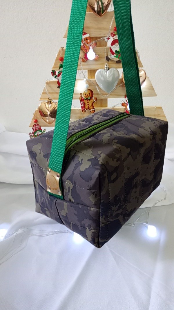 Producto - Lunchera térmica Mar del Plata camuflada oscuro