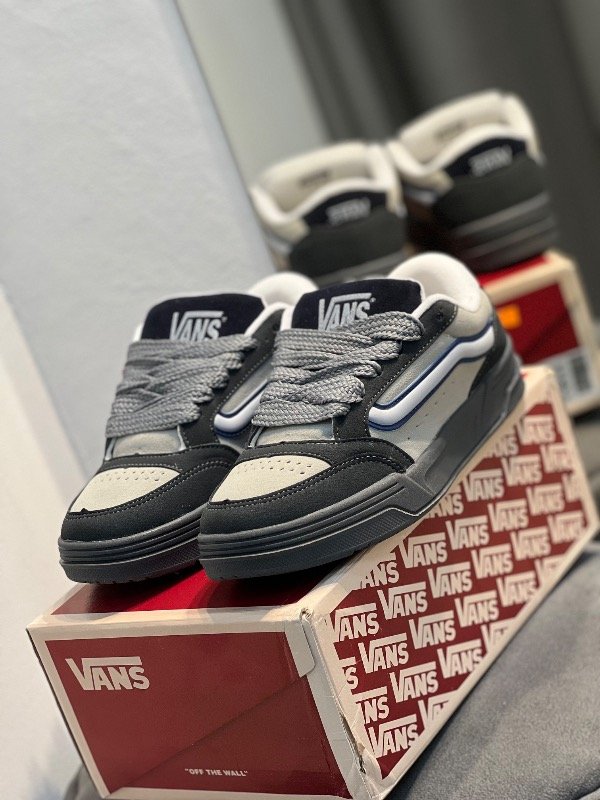 Producto - VANS HYLANE GRAFITE - 2