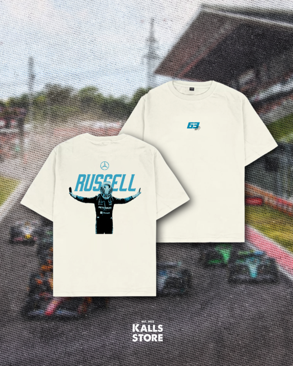 Producto - Remera oversize cremita George Russell #pose