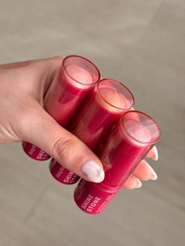 Producto - Iluminador en barra shine stone Ruby Rose