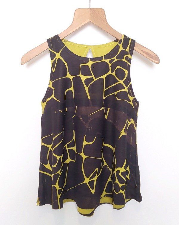 Producto - Blusa Pasión -verde lima estampa Orgánica en negro-