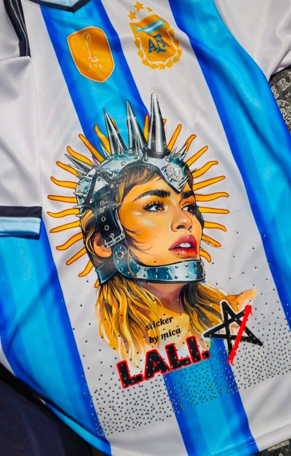 Producto - Camiseta argentina lali + brillos talle L