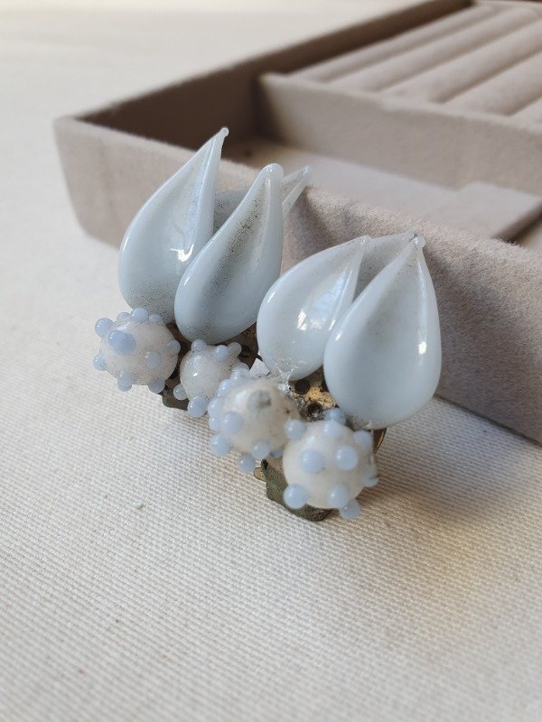 Producto - Aros Clips Hojas Cristal Murano Celeste Pálido - 2