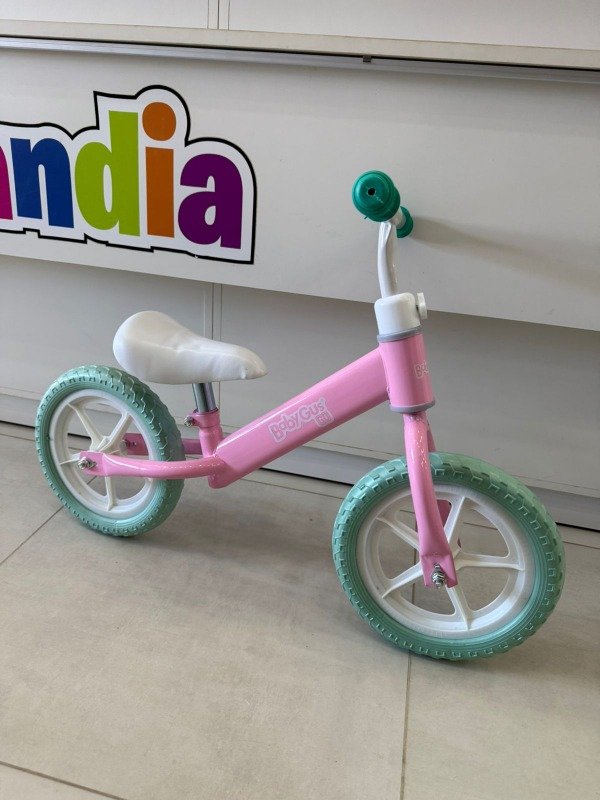 Producto - CAMICLETA RODADO 12 ESTRUCTURA DE METAL ROSA