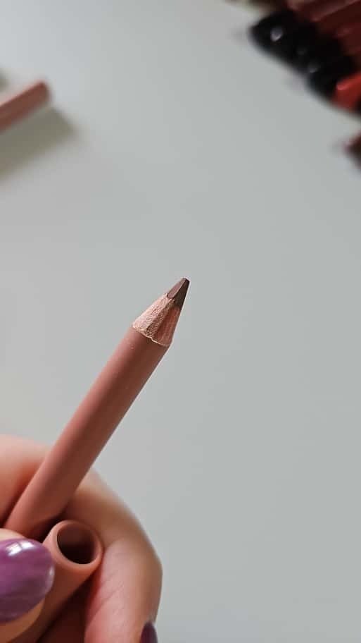 Producto - DELINEADOR DE LABIOS DAPOP (elegir tonos)