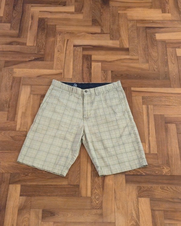 Producto - Bermuda Volcom T42