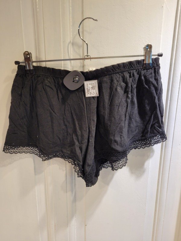Producto - Pijama TODO SOBRE MI negro calado Talle 2 - PRECIO: 24X - 4