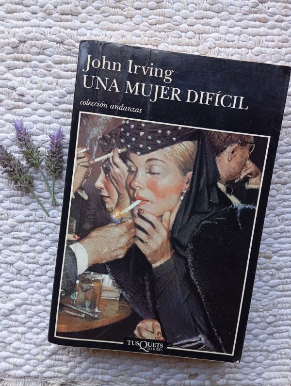 Producto - Una mujer difícil (John Irving)