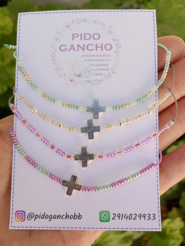 Producto - Combo 30 pulseras surtidas (individuales, de diseño).
