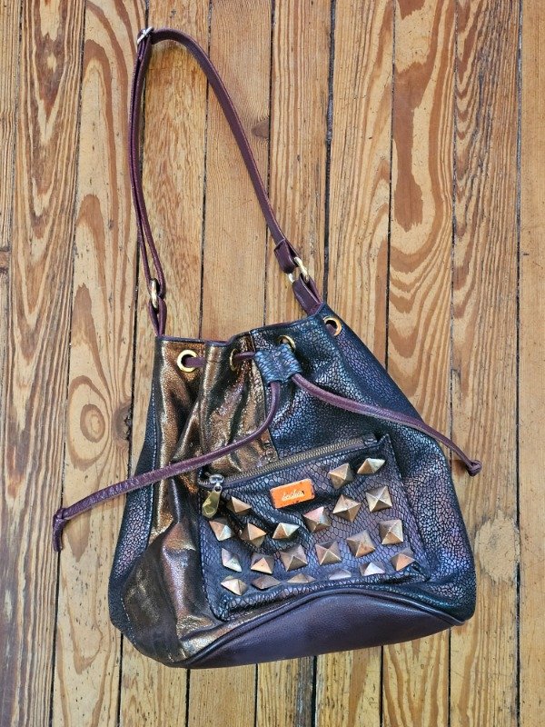 Producto - Cartera Besha Bordó