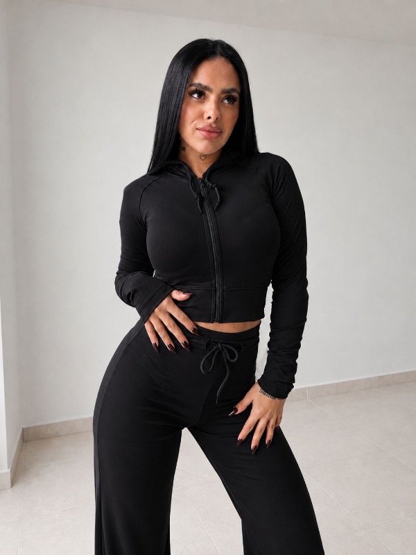 Producto - CONJUNTO CLEO LYCRA YOGA