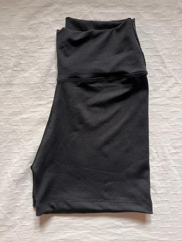 Producto - Calza corta lycra NEGRA