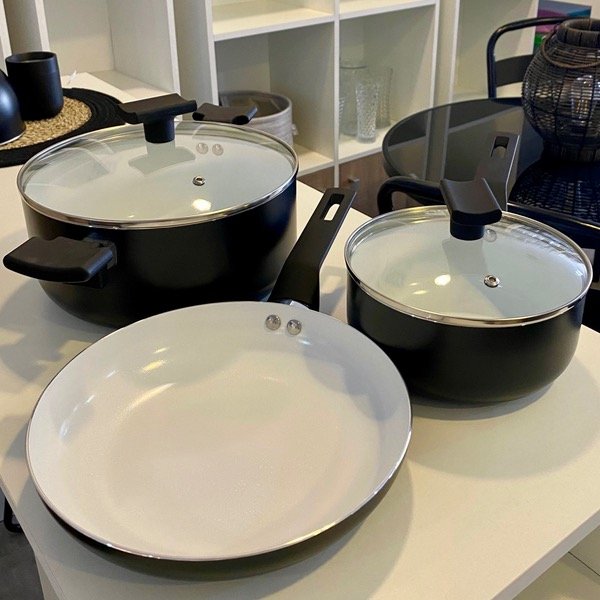 Producto - Set De Cacerola 5 Piezas Negra 98468