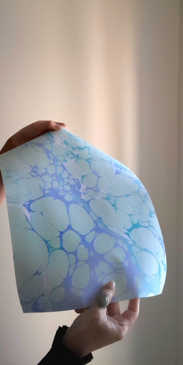 Producto - d. Papel marmolado artesanalmente