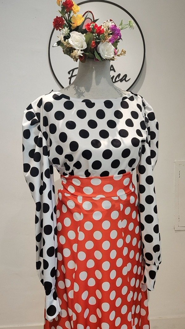 Producto - BLUSA BLANCA A LUNARES