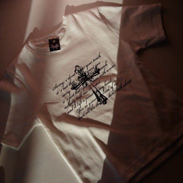 Producto - Remera cruz blanca