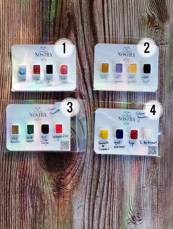 Producto - Dot Card: 4 colores.