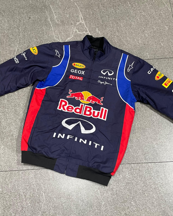 Producto - Chaqueta impermeable y rompevientos RedBull