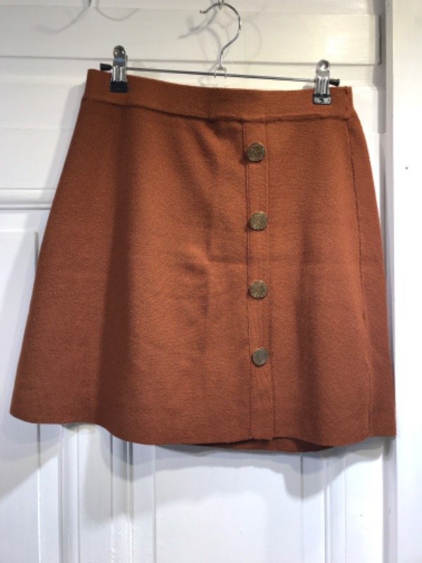 Producto - Falda ZARA marrón de lanilla talle S - PRECIO: 35X