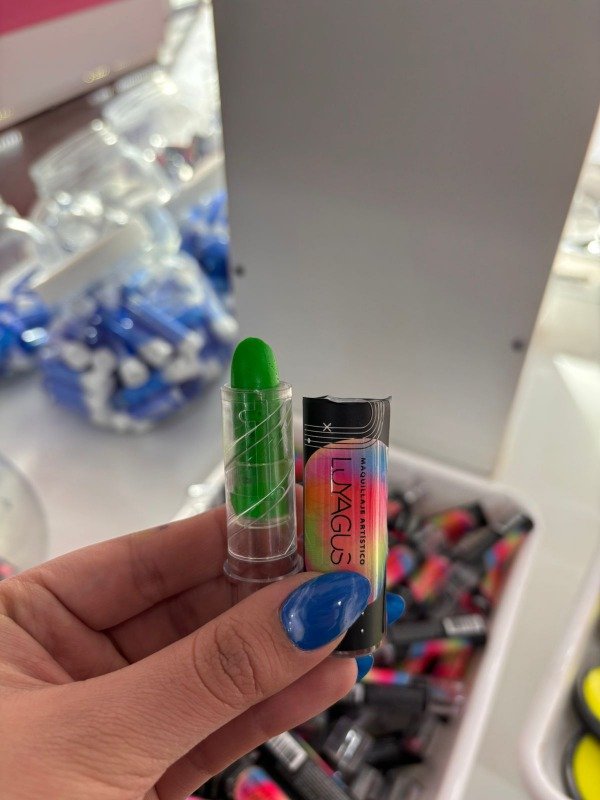 Producto - Maquillaje Artístico en barra verde Luyagus