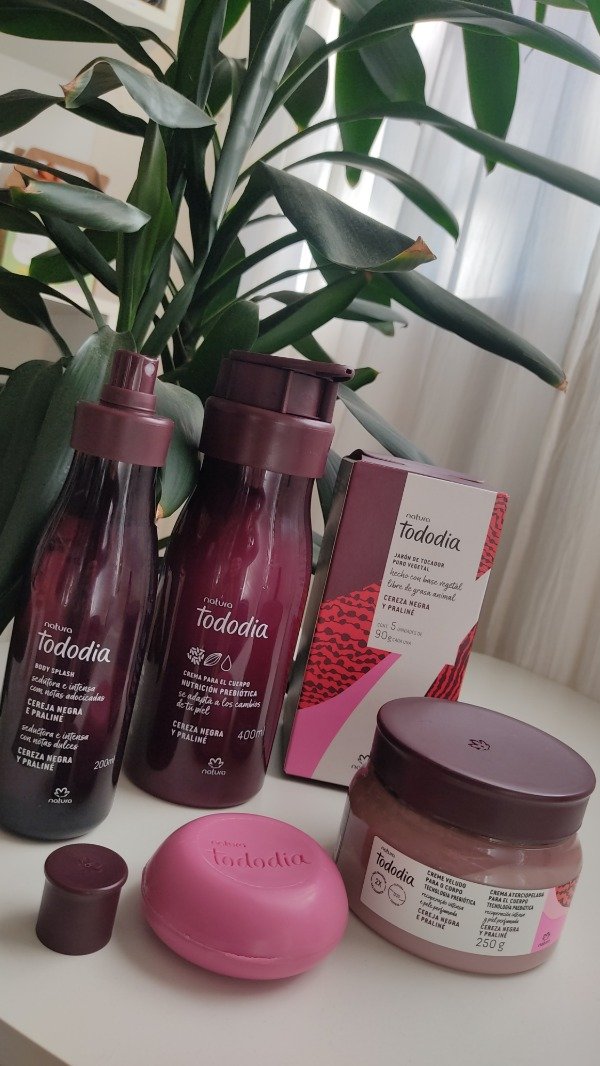 Producto - Tododia Cereza negra y Praline