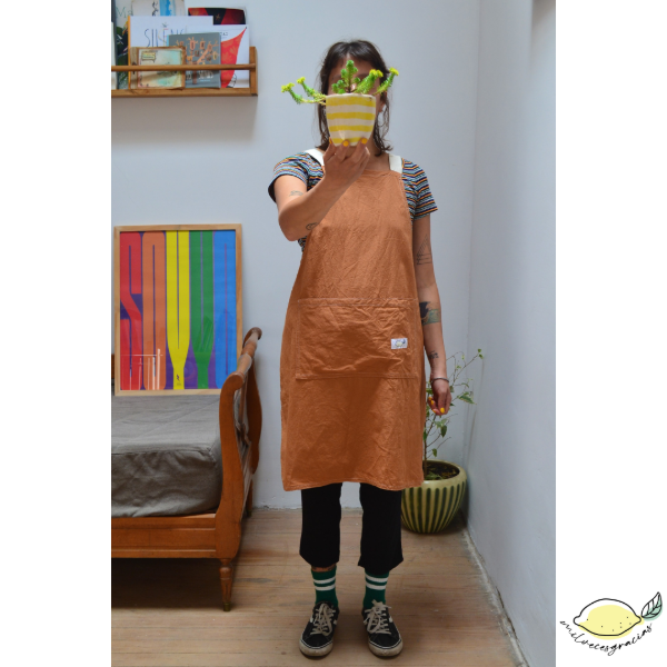 Producto - Delantal Regulable Ocre